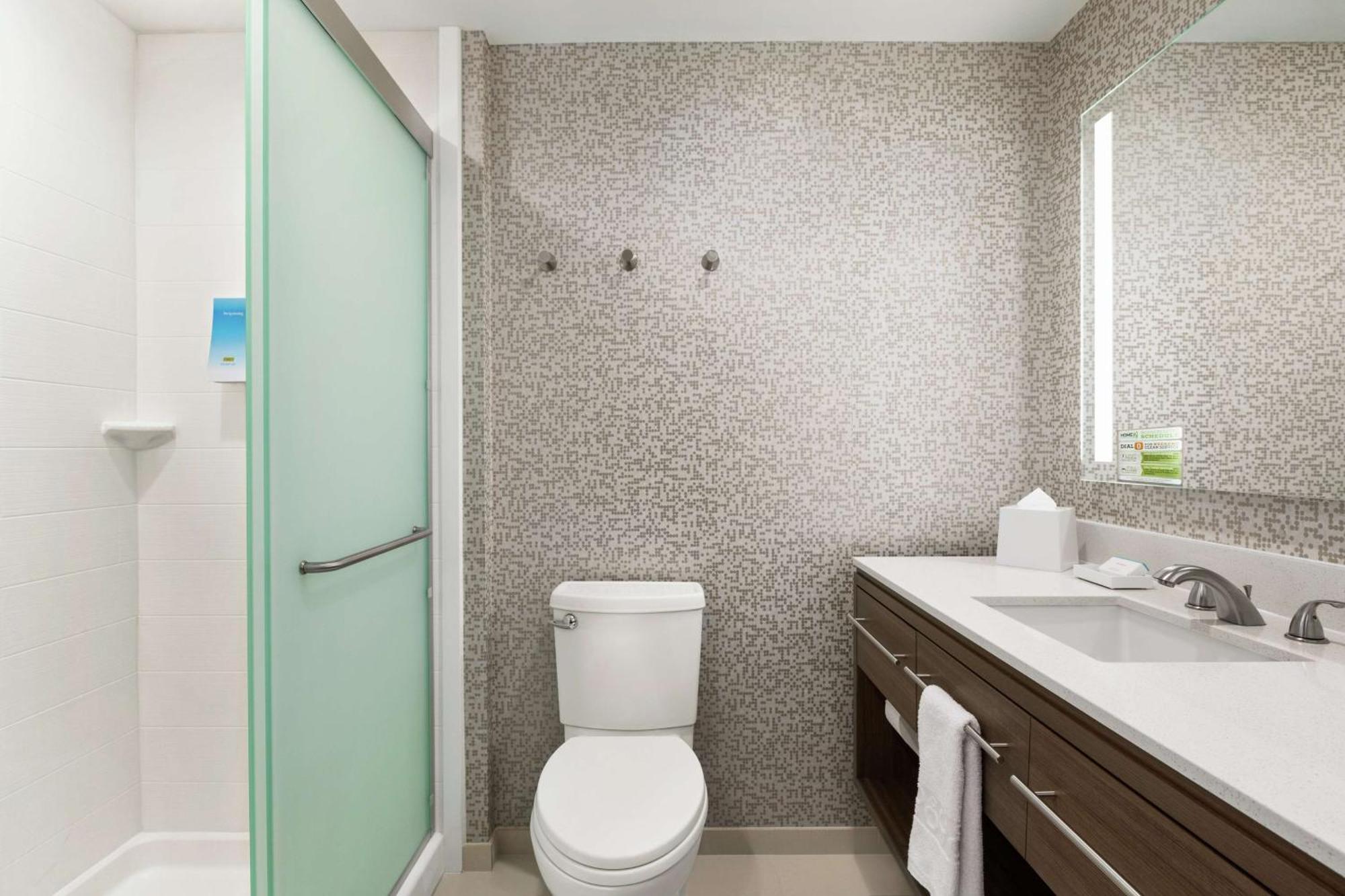 Hotel Home2 By Hilton Philadelphia Airport So 3*